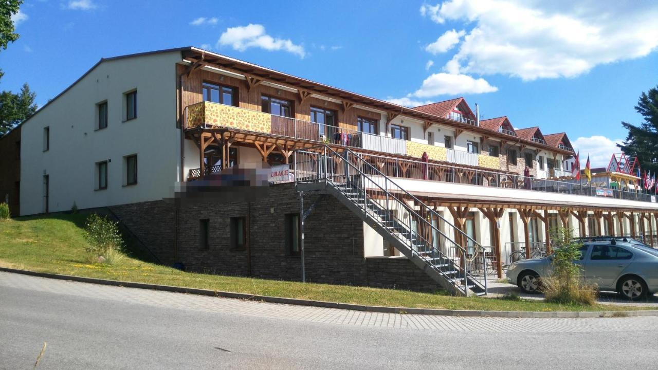 Apartman Leo Nr. 8 Lipno Nad Vltavou Luaran gambar