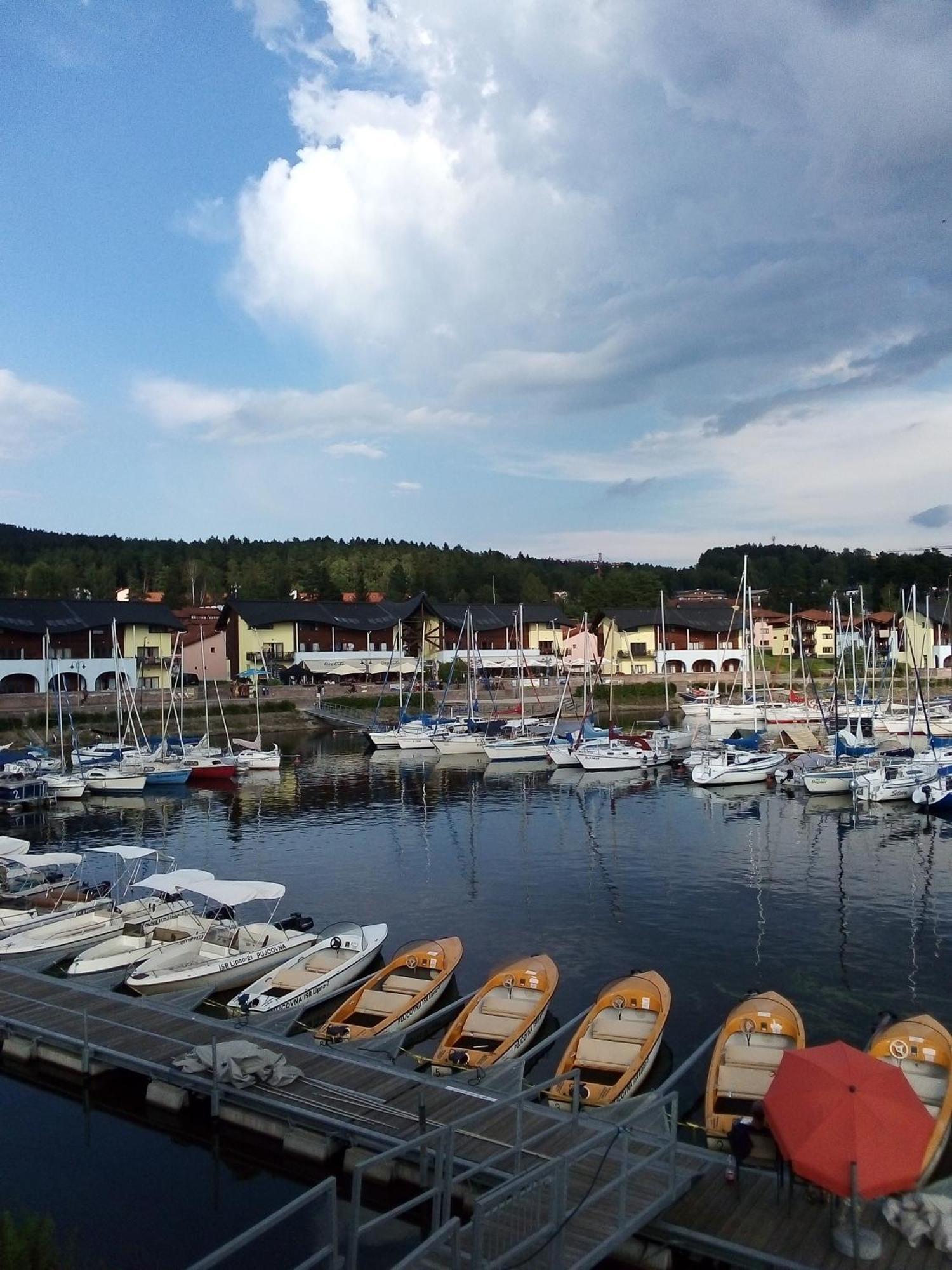 Apartman Leo Nr. 8 Lipno Nad Vltavou Luaran gambar
